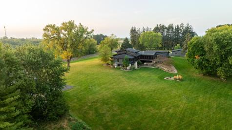 32979 County Road 1 La Crescent MN 55947