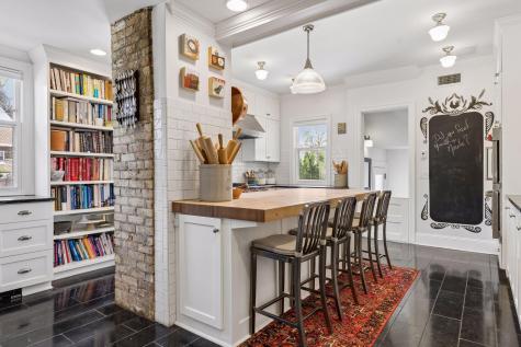 1807 Dupont Avenue S Minneapolis MN 55403