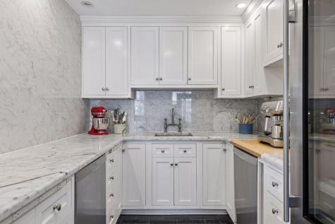 1807 Dupont Avenue S Minneapolis MN 55403