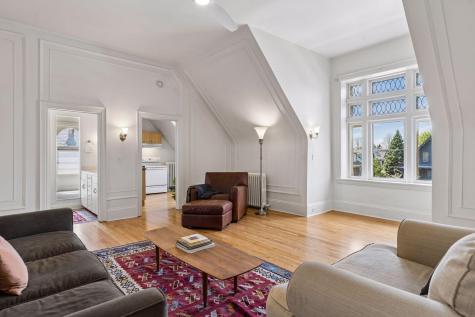 1807 Dupont Avenue S Minneapolis MN 55403