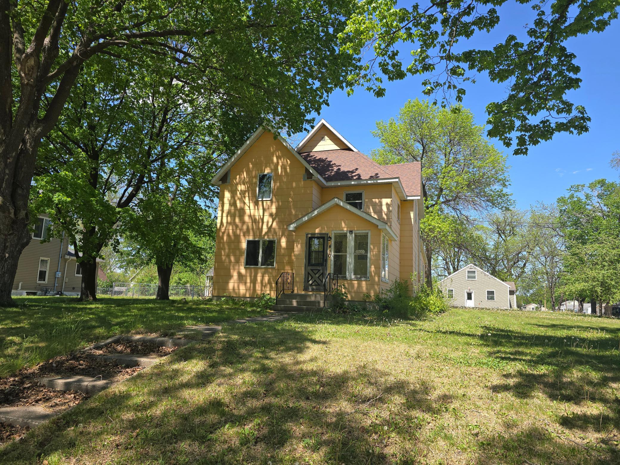 410 E Ciro Street Truman MN 56088