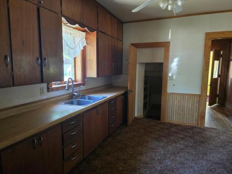 410 E Ciro Street Truman MN 56088