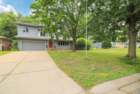 4640 Ensign Avenue N New Hope MN 55428