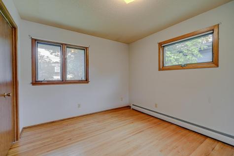 4640 Ensign Avenue N New Hope MN 55428