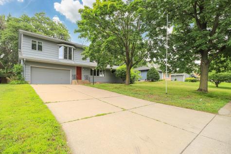 4640 Ensign Avenue N New Hope MN 55428