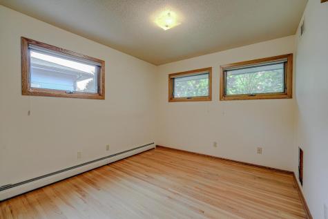 4640 Ensign Avenue N New Hope MN 55428