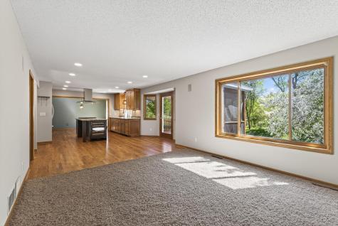4696 Weston Hills Drive Eagan MN 55123