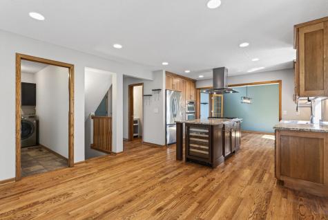 4696 Weston Hills Drive Eagan MN 55123