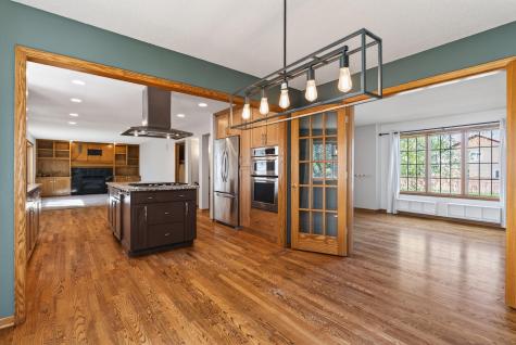 4696 Weston Hills Drive Eagan MN 55123