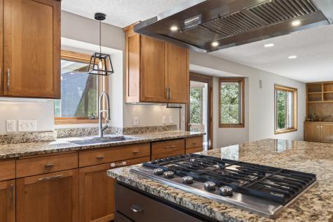 4696 Weston Hills Drive Eagan MN 55123