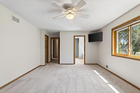 4696 Weston Hills Drive Eagan MN 55123