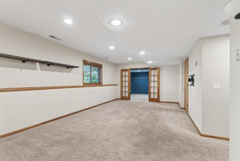 4696 Weston Hills Drive Eagan MN 55123