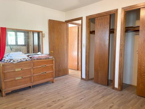 25494 Heilberger Lane Erhard MN 56534