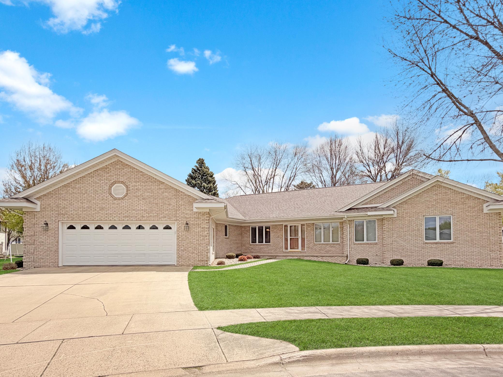 103 Whitney Circle Marshall MN 56258