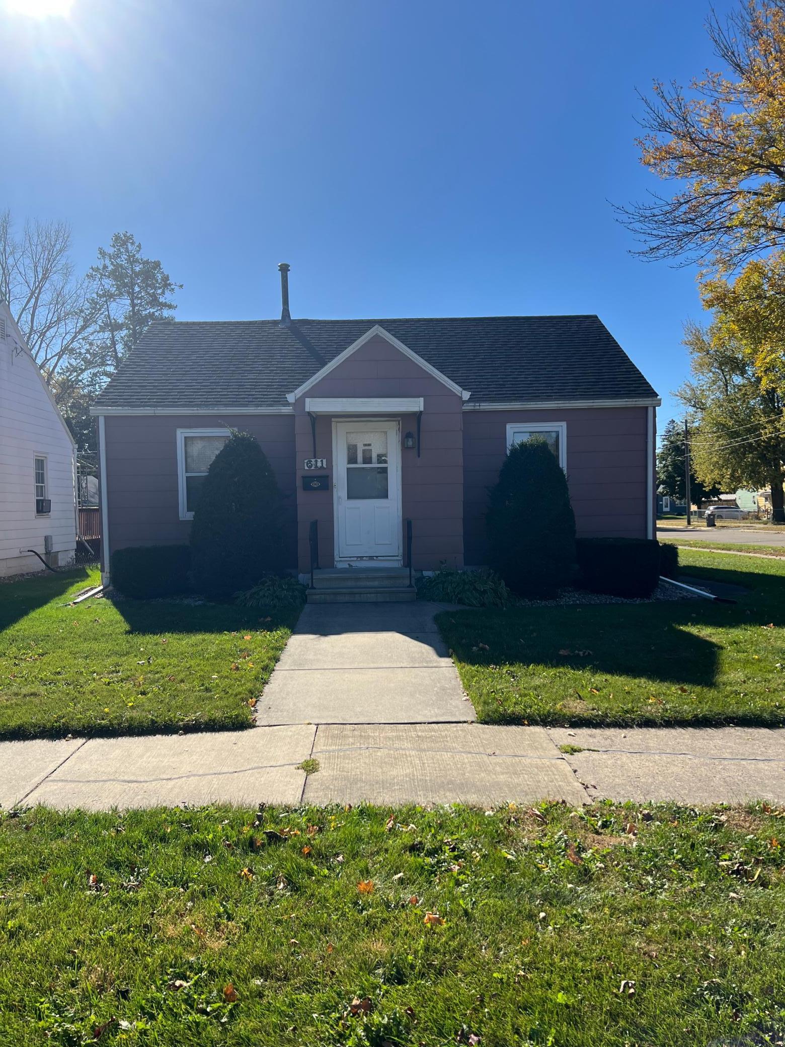 611 13th Avenue SW Austin MN 55912