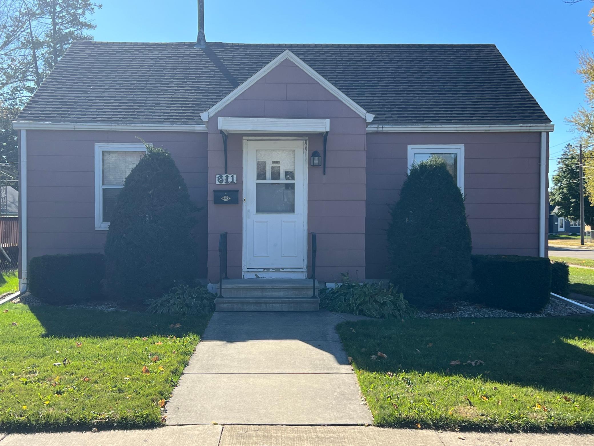 611 13th Avenue SW Austin MN 55912