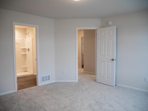 6704 Meadow View Drive S Fargo ND 58104