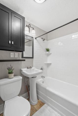 215 E 48th Street Minneapolis MN 55419