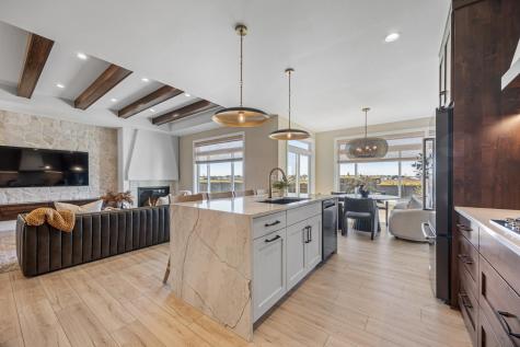 6833 Sunrise Point Horace ND 58047