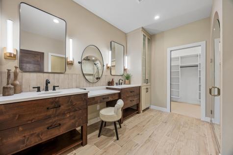 6833 Sunrise Point Horace ND 58047