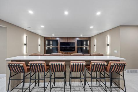 6833 Sunrise Point Horace ND 58047