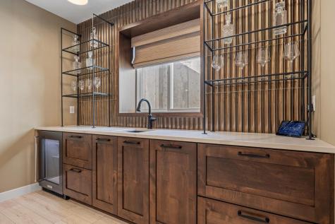 6833 Sunrise Point Horace ND 58047