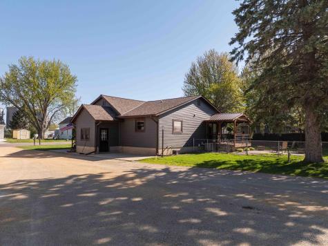 317 E South Street Janesville MN 56048