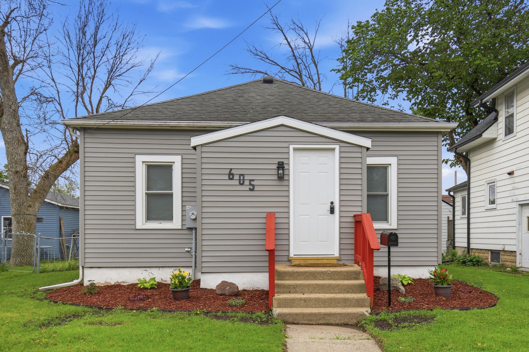 605 9th Avenue SW Austin MN 55912
