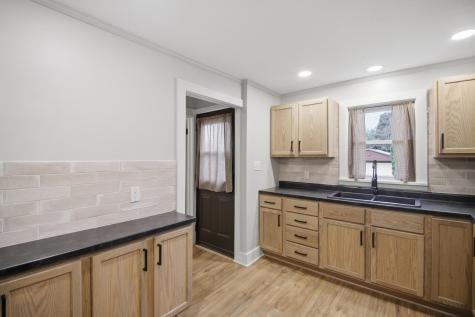 605 9th Avenue SW Austin MN 55912