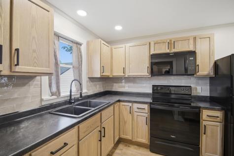 605 9th Avenue SW Austin MN 55912