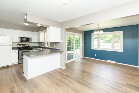 226 10 1/2 Avenue W West Fargo ND 58078