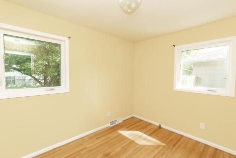 226 10 1/2 Avenue W West Fargo ND 58078