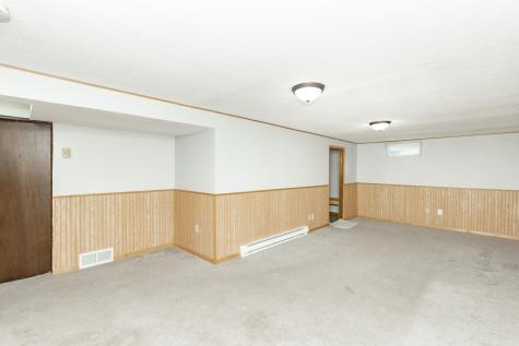 226 10 1/2 Avenue W West Fargo ND 58078