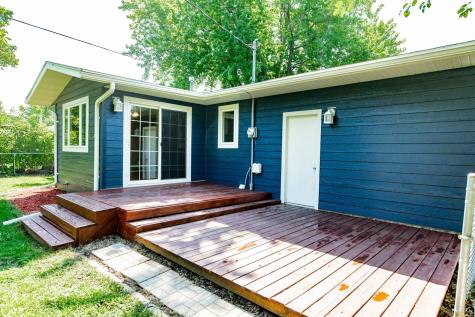 226 10 1/2 Avenue W West Fargo ND 58078