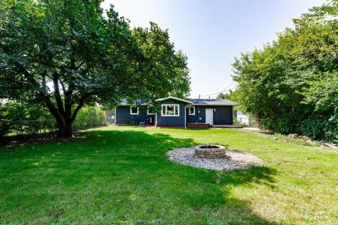 226 10 1/2 Avenue W West Fargo ND 58078