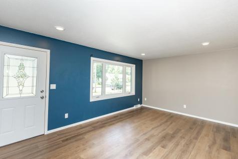 226 10 1/2 Avenue W West Fargo ND 58078