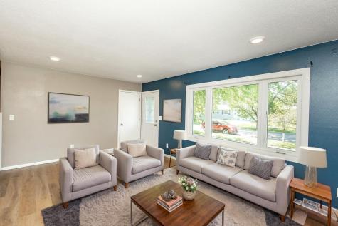 226 10 1/2 Avenue W West Fargo ND 58078