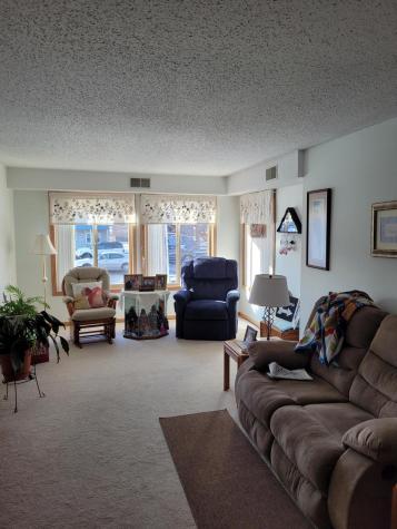912 Hawthorne Street Alexandria MN 56308