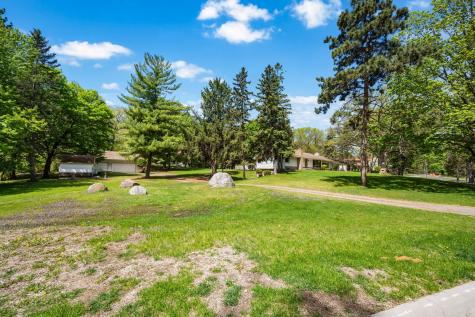 1125 Oakview Lane N Plymouth MN 55441