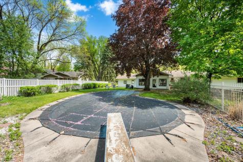 1125 Oakview Lane N Plymouth MN 55441