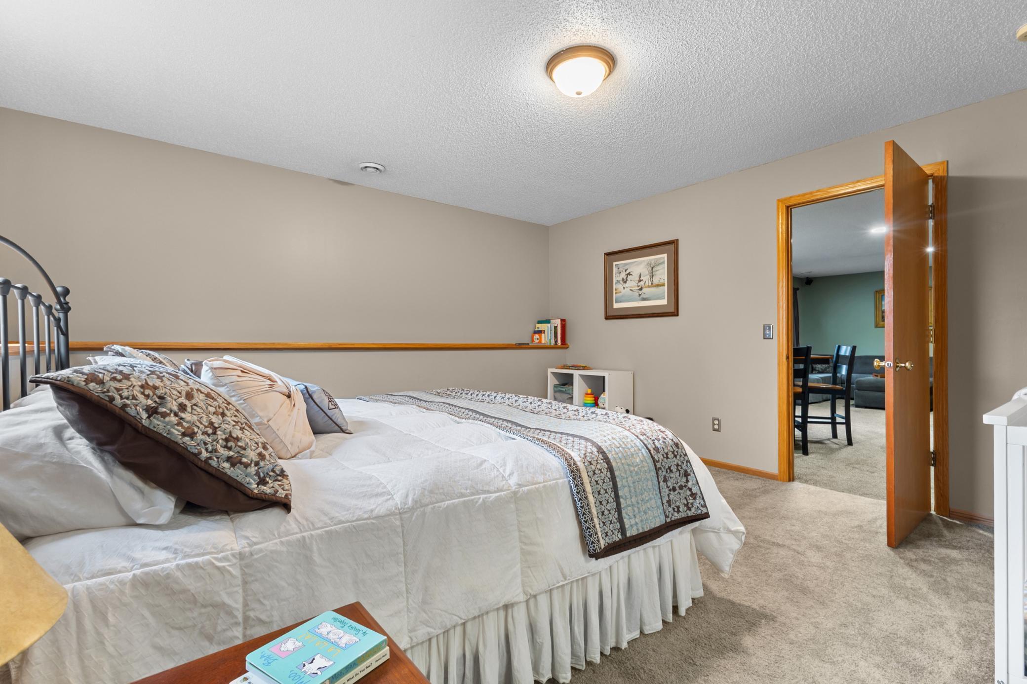 5040 127th Street W Apple Valley MN 55124