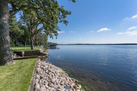 2807 Government Point Road NE Alexandria MN 56308
