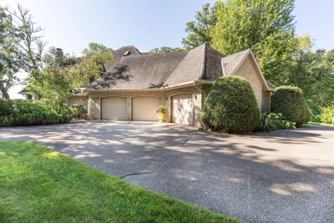 2807 Government Point Road NE Alexandria MN 56308