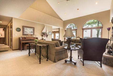2807 Government Point Road NE Alexandria MN 56308