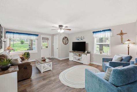 4292 115th Avenue Clear Lake MN 55319