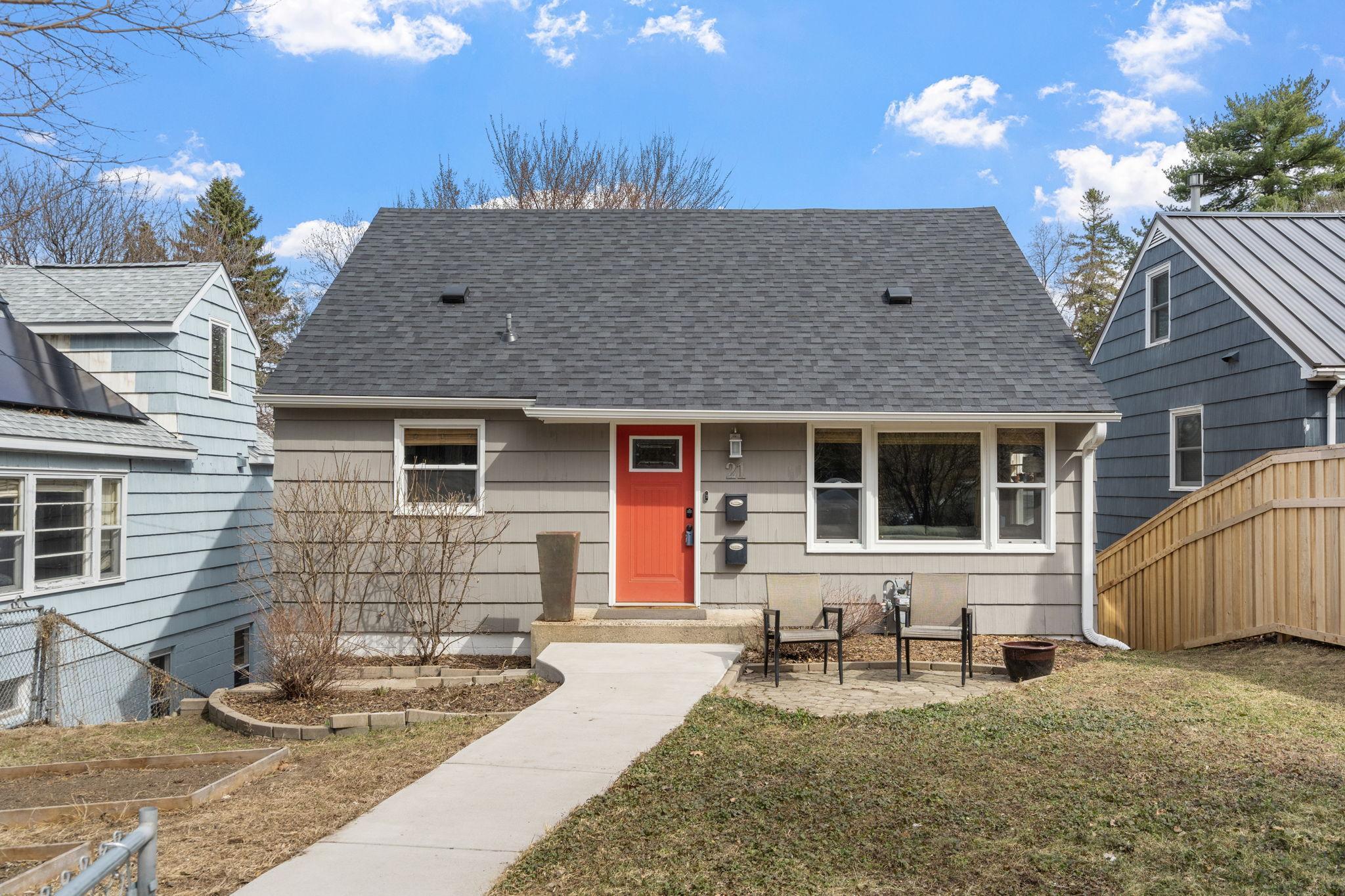 21 Russell Avenue S Minneapolis MN 55405
