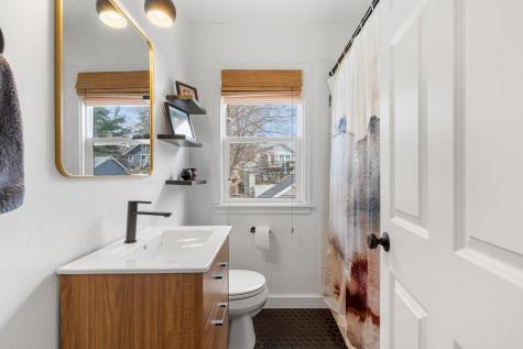 21 Russell Avenue S Minneapolis MN 55405