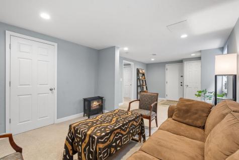21 Russell Avenue S Minneapolis MN 55405