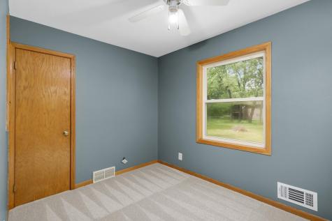 1935 55th Street E Inver Grove Heights MN 55077