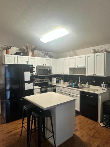 530 7th Street SW Pine Island MN 55963